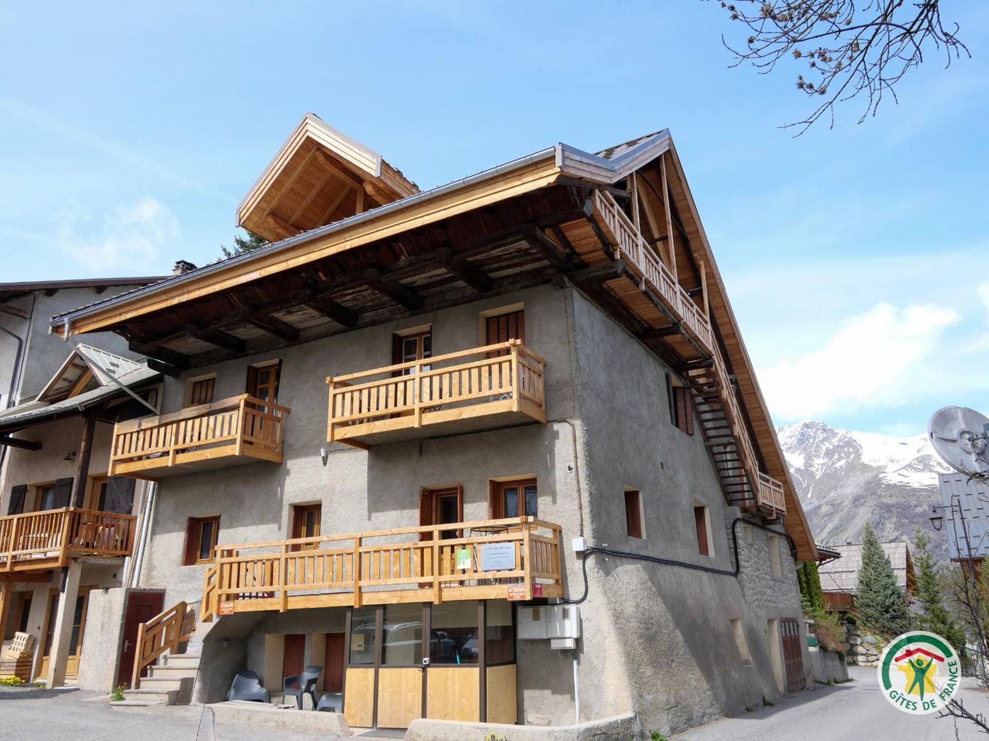 "La Batisse Des Pres" Apartment Puy-Saint-Vincent Luaran gambar